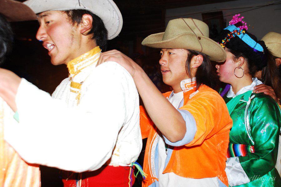Традиционные танцы народа мосо